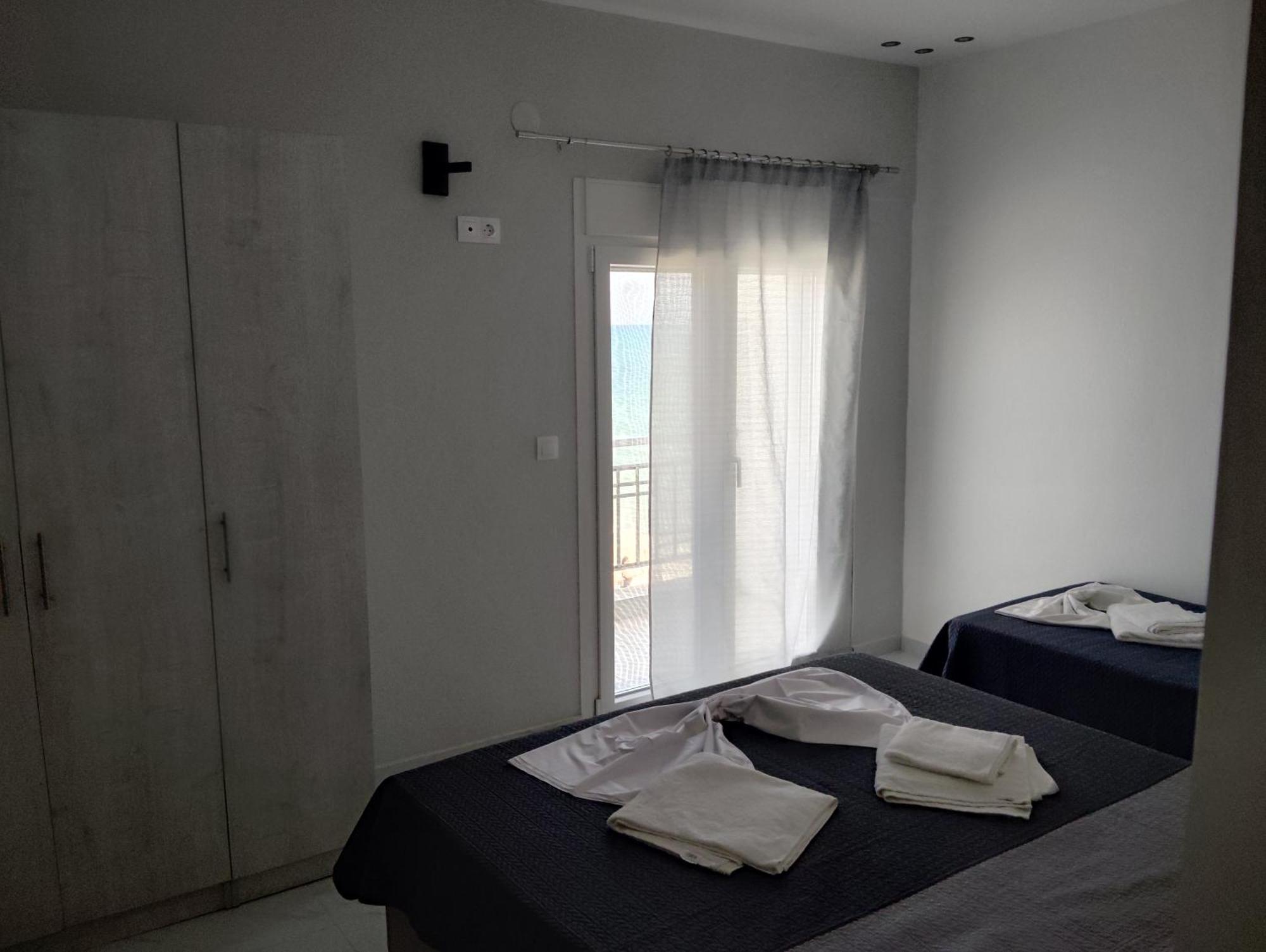 Gold Sand Apartments Paralia Katerinis Exterior photo